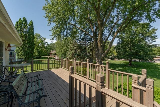 1202 Ellis Drive, Charles City, IA 50616