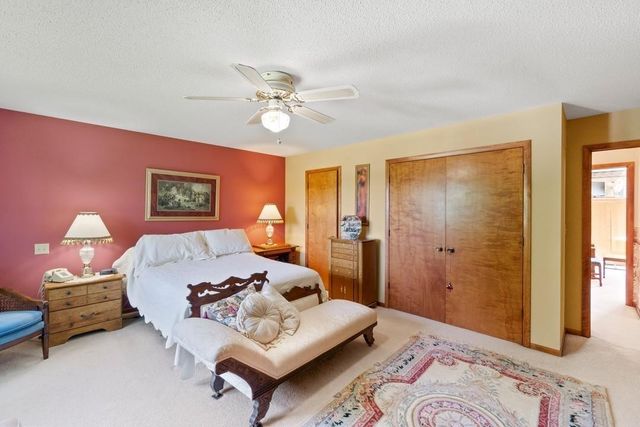 1202 Ellis Drive, Charles City, IA 50616
