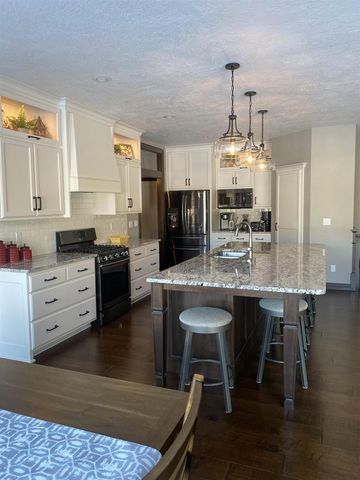 1630 RAVINE DRIVE, Green Bay, WI 54313