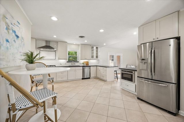 8922 Springview Lane, Houston, TX 77080