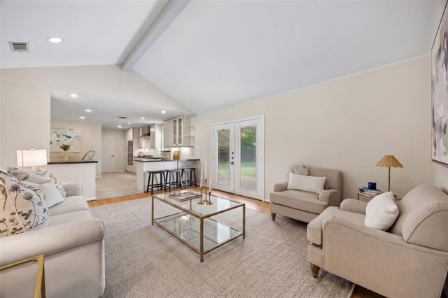 8922 Springview Lane, Houston, TX 77080