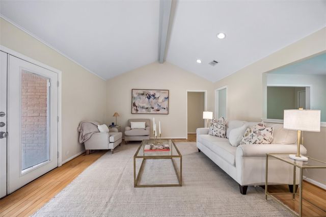 8922 Springview Lane, Houston, TX 77080