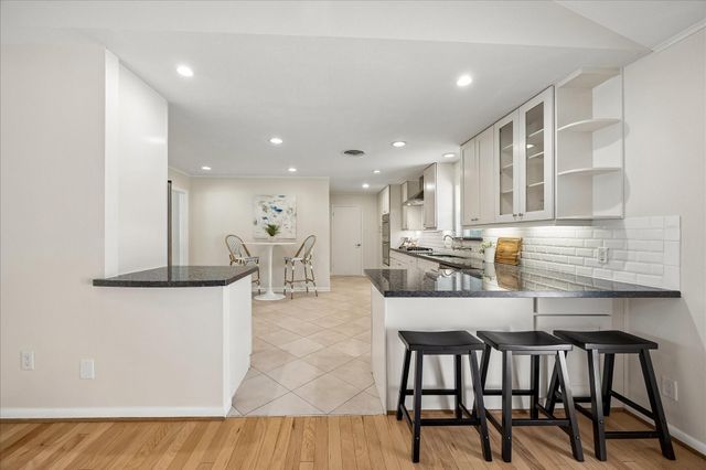 8922 Springview Lane, Houston, TX 77080