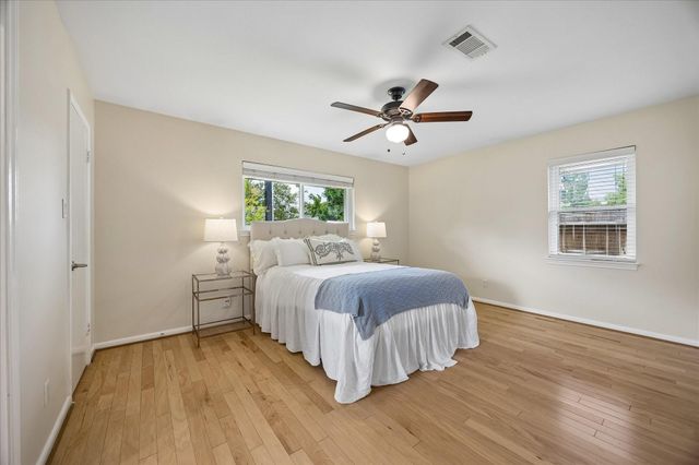 8922 Springview Lane, Houston, TX 77080