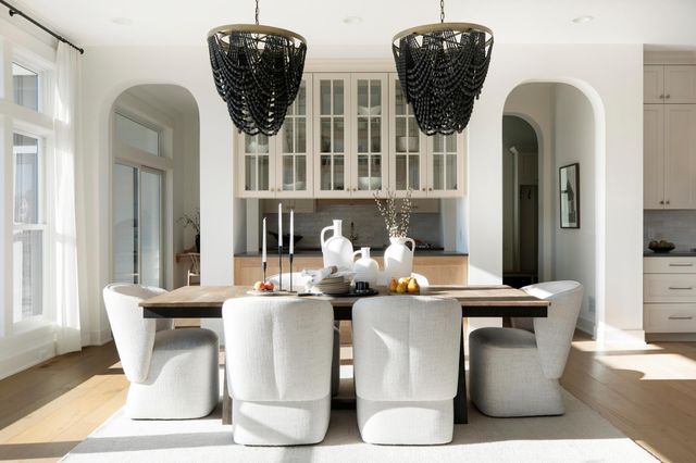 4909 Rolling Green Parkway, Edina, MN 55436