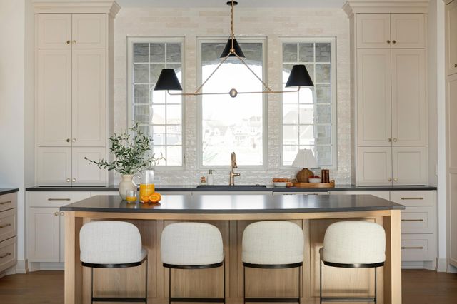 4909 Rolling Green Parkway, Edina, MN 55436