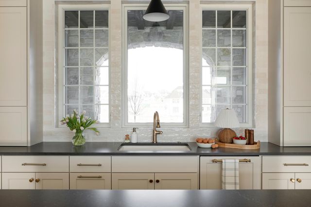 4909 Rolling Green Parkway, Edina, MN 55436