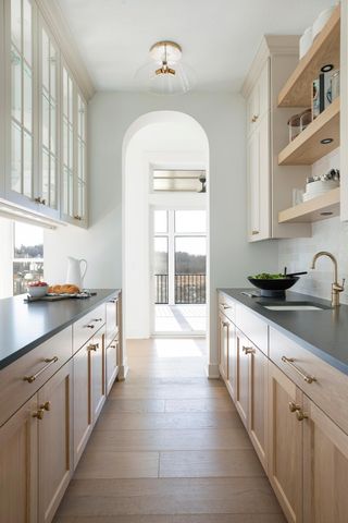 4909 Rolling Green Parkway, Edina, MN 55436