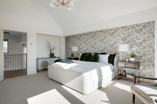 4909 Rolling Green Parkway, Edina, MN 55436