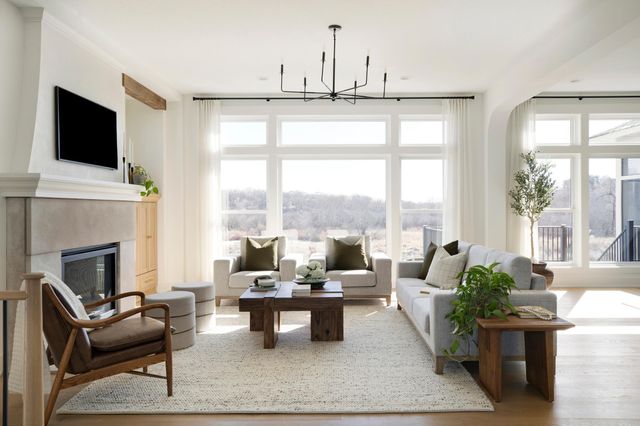 4909 Rolling Green Parkway, Edina, MN 55436