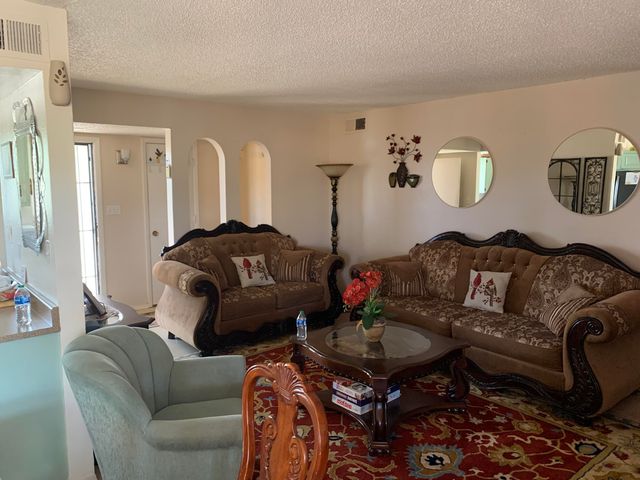 4601 Palmas Altas Drive SE, Rio Rancho, NM 87124