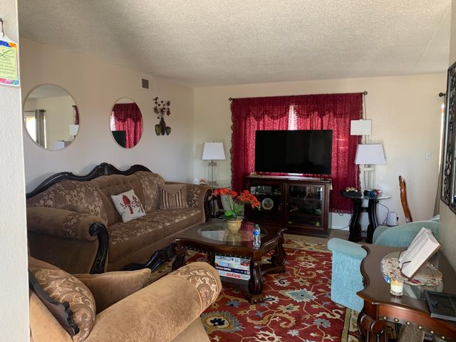 4601 Palmas Altas Drive SE, Rio Rancho, NM 87124