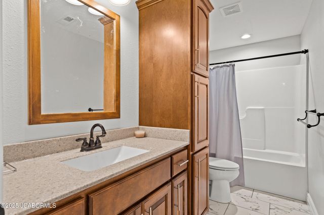 820 RONAN COURT, Jefferson City, MO 65109