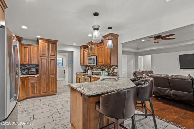 820 RONAN COURT, Jefferson City, MO 65109