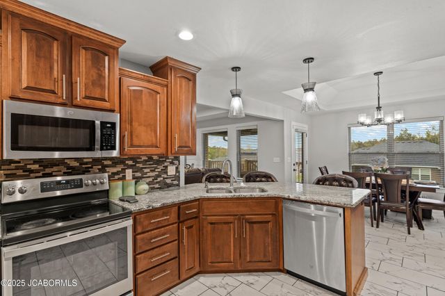 820 RONAN COURT, Jefferson City, MO 65109