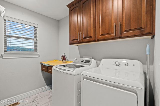 820 RONAN COURT, Jefferson City, MO 65109