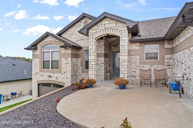 820 RONAN COURT, Jefferson City, MO 65109