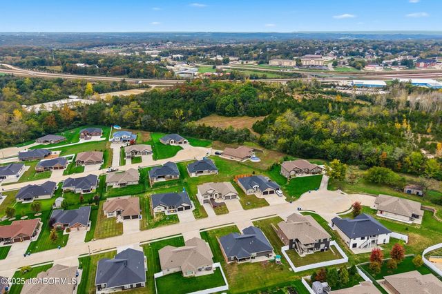 820 RONAN COURT, Jefferson City, MO 65109