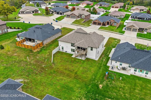 820 RONAN COURT, Jefferson City, MO 65109