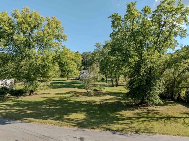 195 Isabella Avenue, Copperhill, TN 37317