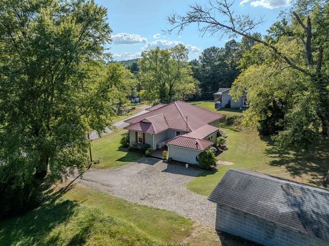 195 Isabella Avenue, Copperhill, TN 37317