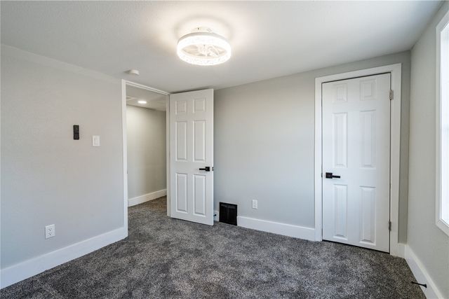 634 16th Avenue SW, Cedar Rapids, IA 52404
