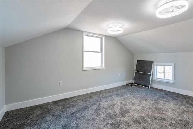 634 16th Avenue SW, Cedar Rapids, IA 52404
