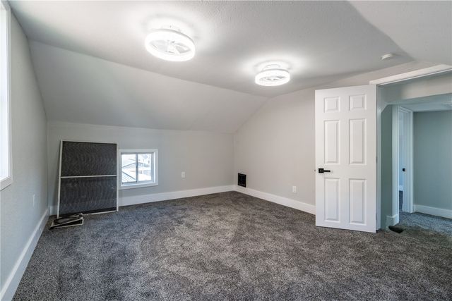 634 16th Avenue SW, Cedar Rapids, IA 52404