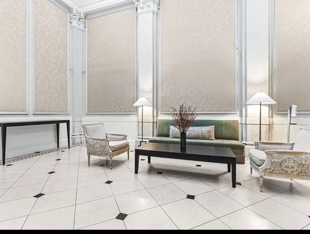 21 Beacon 11A, Boston, MA 02108