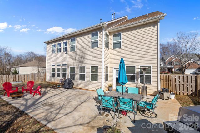 831 Irish Green Drive, Clover, SC 29710