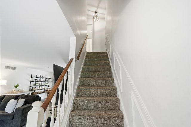 1821 Val Court, Burlington, KY 41005