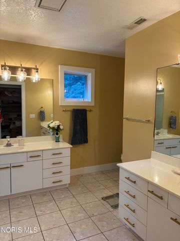 4763 High Oaks Boulevard, Toledo, OH 43623