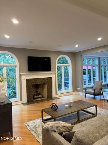 4763 High Oaks Boulevard, Toledo, OH 43623