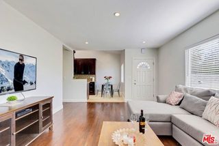 4411 IRVINE Avenue, North Hollywood (los Angeles), CA 91602