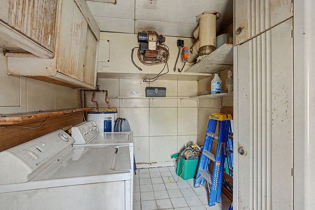 439 W Park St, Guthrie, KY 42234