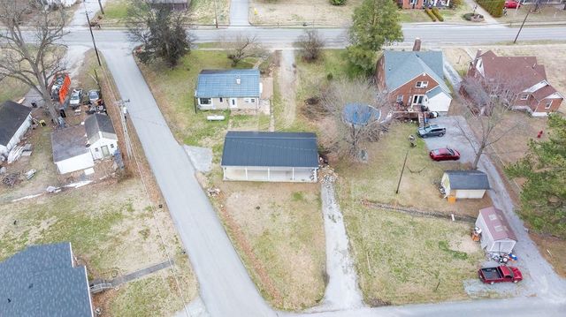 439 W Park St, Guthrie, KY 42234
