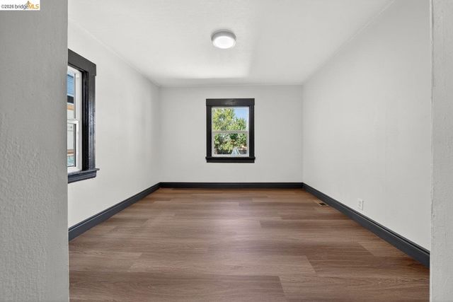 5533 Edgerly St, Oakland, CA 94621