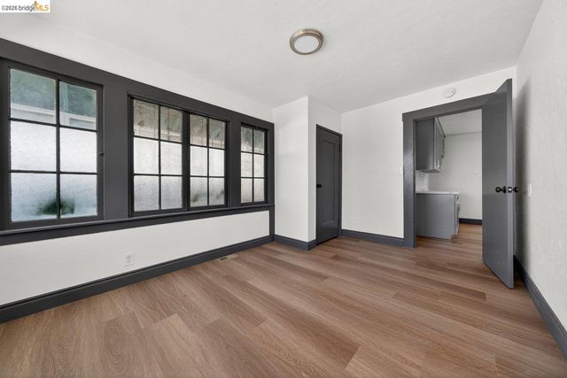 5533 Edgerly St, Oakland, CA 94621