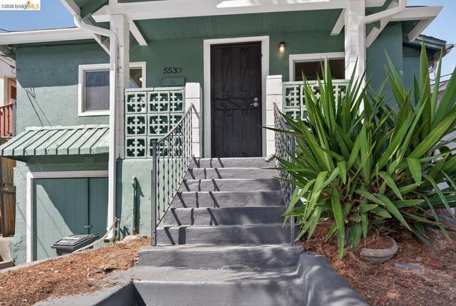 5533 Edgerly St, Oakland, CA 94621