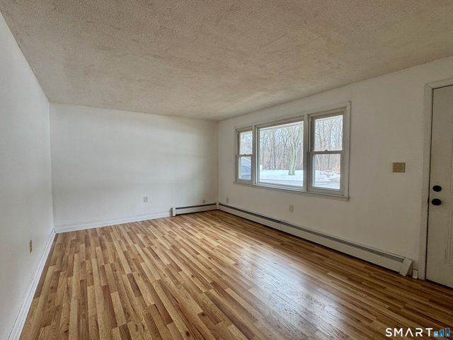 12 Nutmeg Drive, Clinton, CT 06413