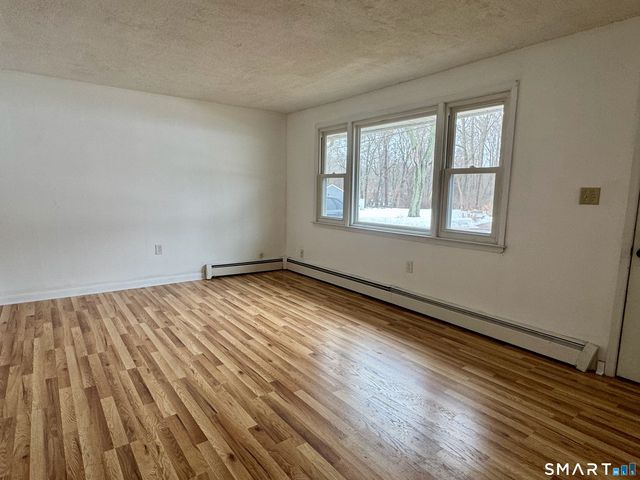 12 Nutmeg Drive, Clinton, CT 06413