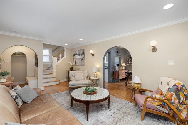 1208 Villa Road, Birmingham, MI 48009