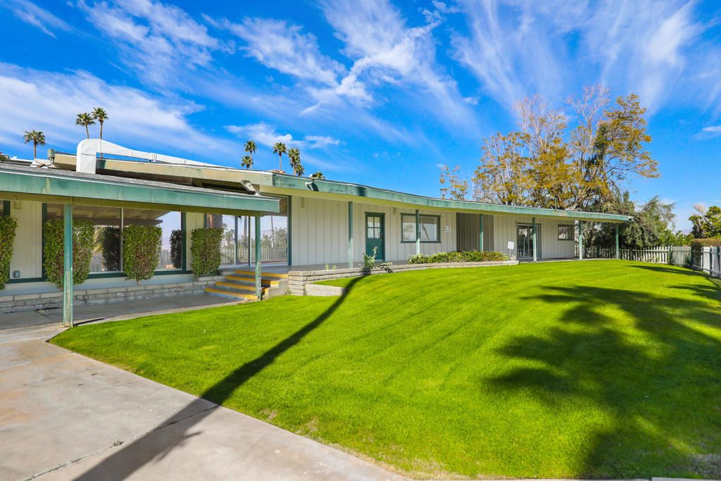 Image 15 of property listing at 30 Diamond East Drive, Palm Desert, CA 92260