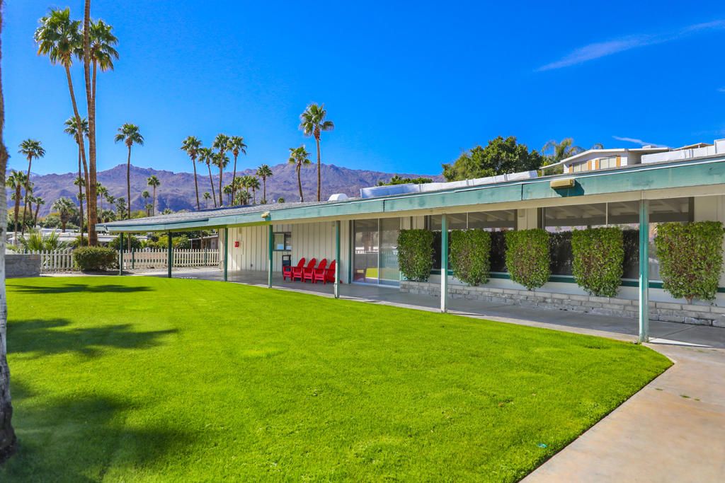 Image 16 of property listing at 30 Diamond East Drive, Palm Desert, CA 92260