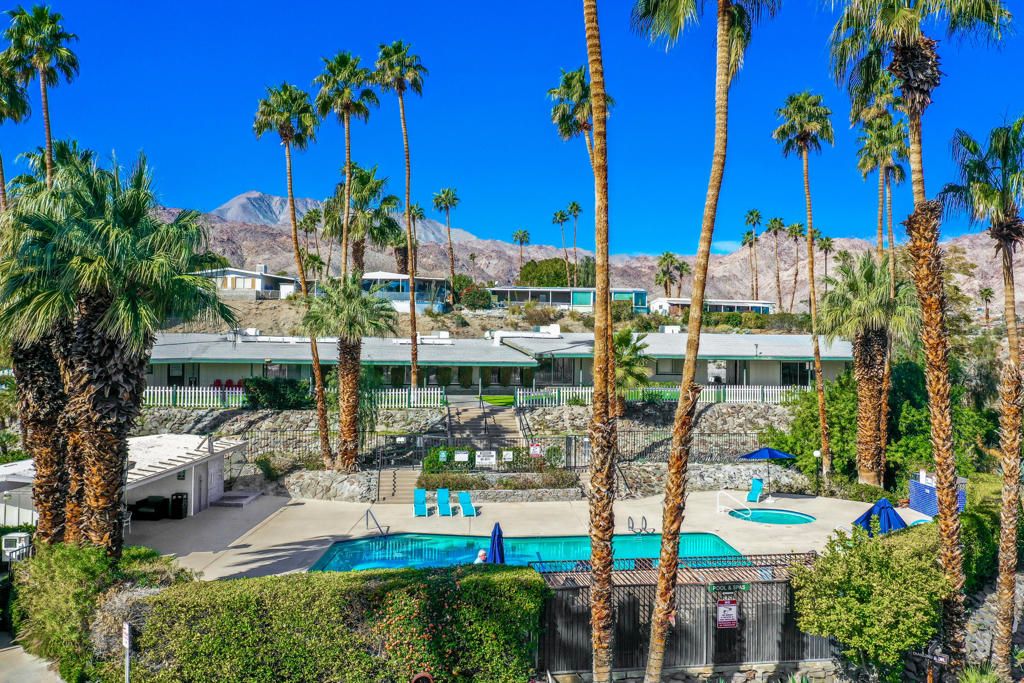 Image 24 of property listing at 30 Diamond East Drive, Palm Desert, CA 92260