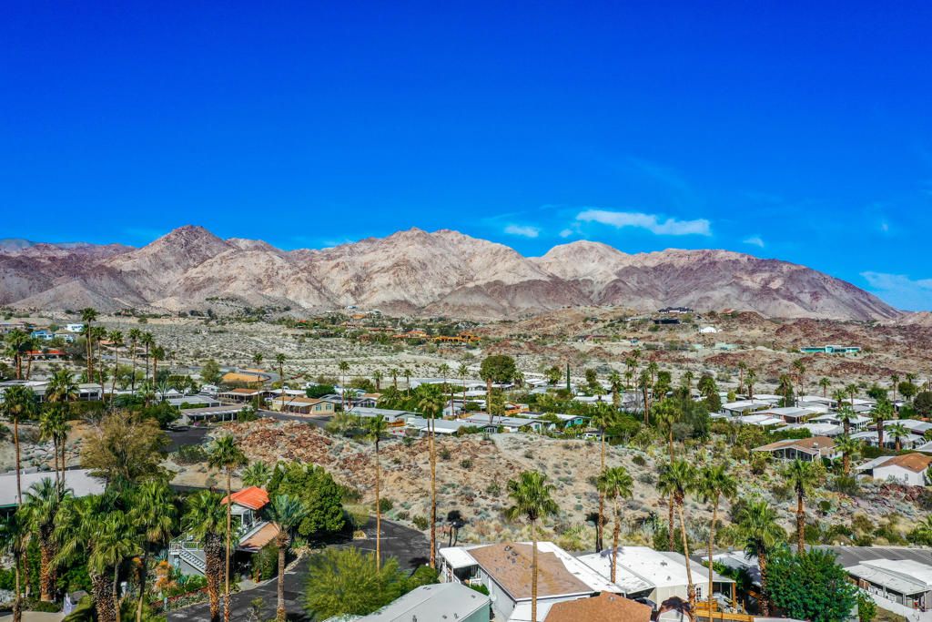 Image 26 of property listing at 30 Diamond East Drive, Palm Desert, CA 92260
