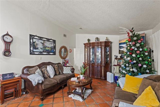 14263 Hubbard, Sylmar, CA 91342