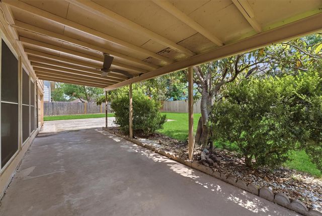 8115 Theisswood Road, Spring, TX 77379