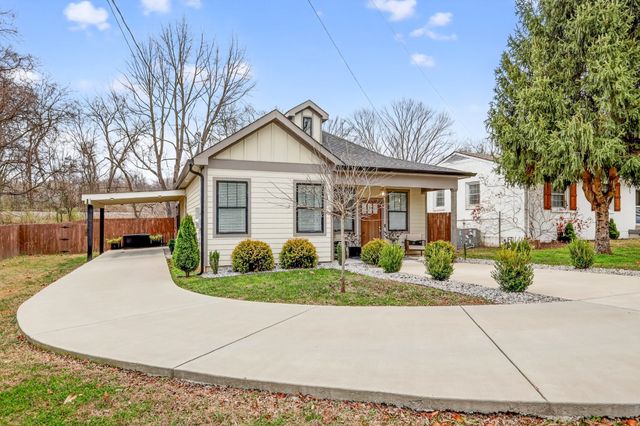 4220 Woods St, Old Hickory, TN 37138