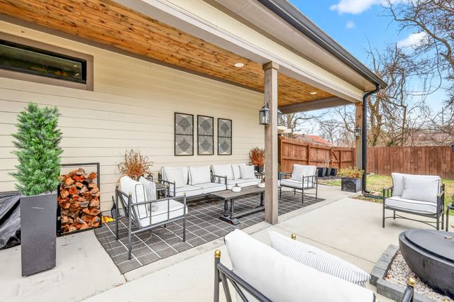 4220 Woods St, Old Hickory, TN 37138